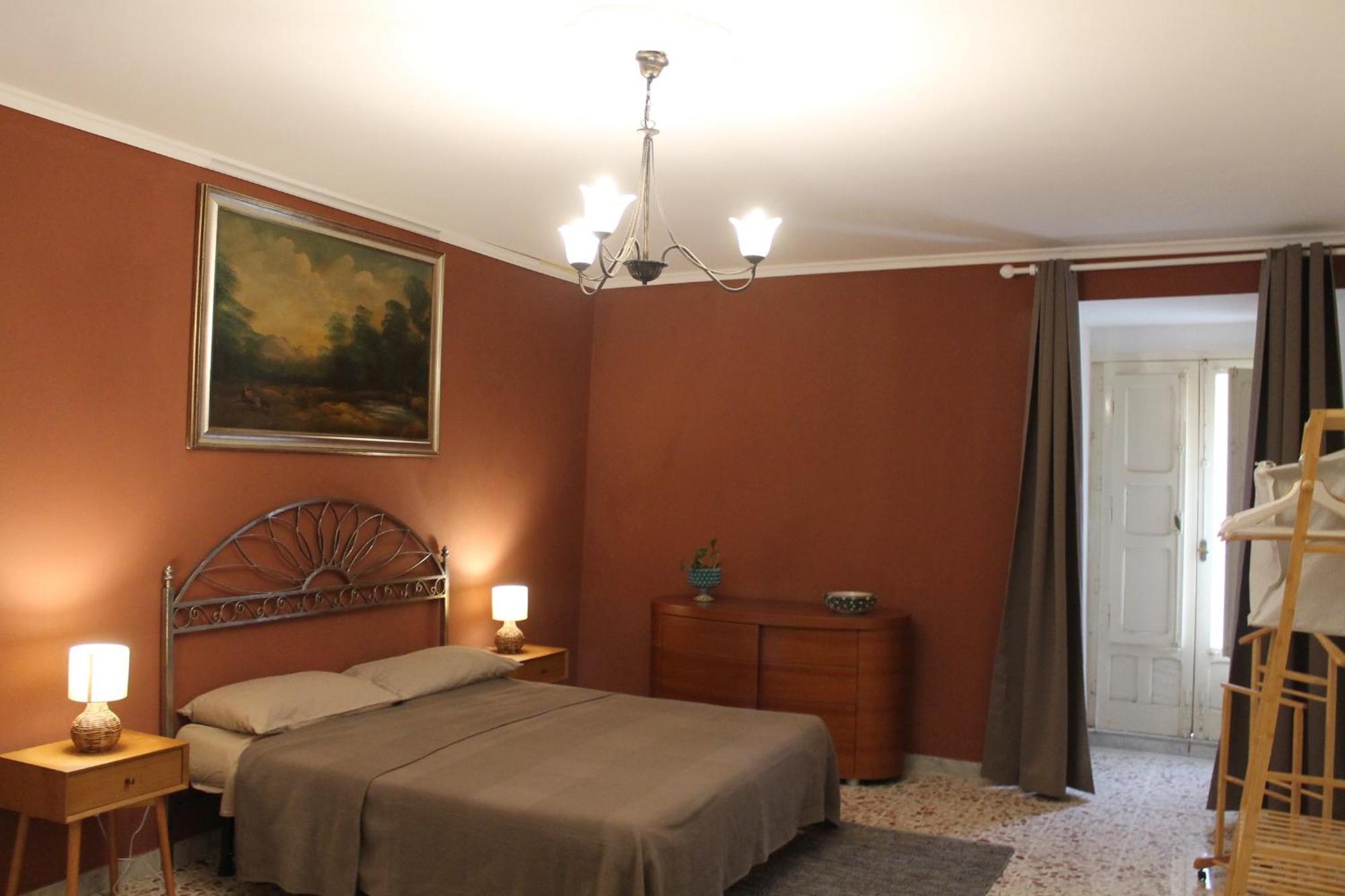 Casa Sofia Apartment Калтаджироне Екстериор снимка